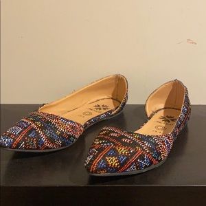 Xilo flats unique woven stylish almost new slip on dress shoes